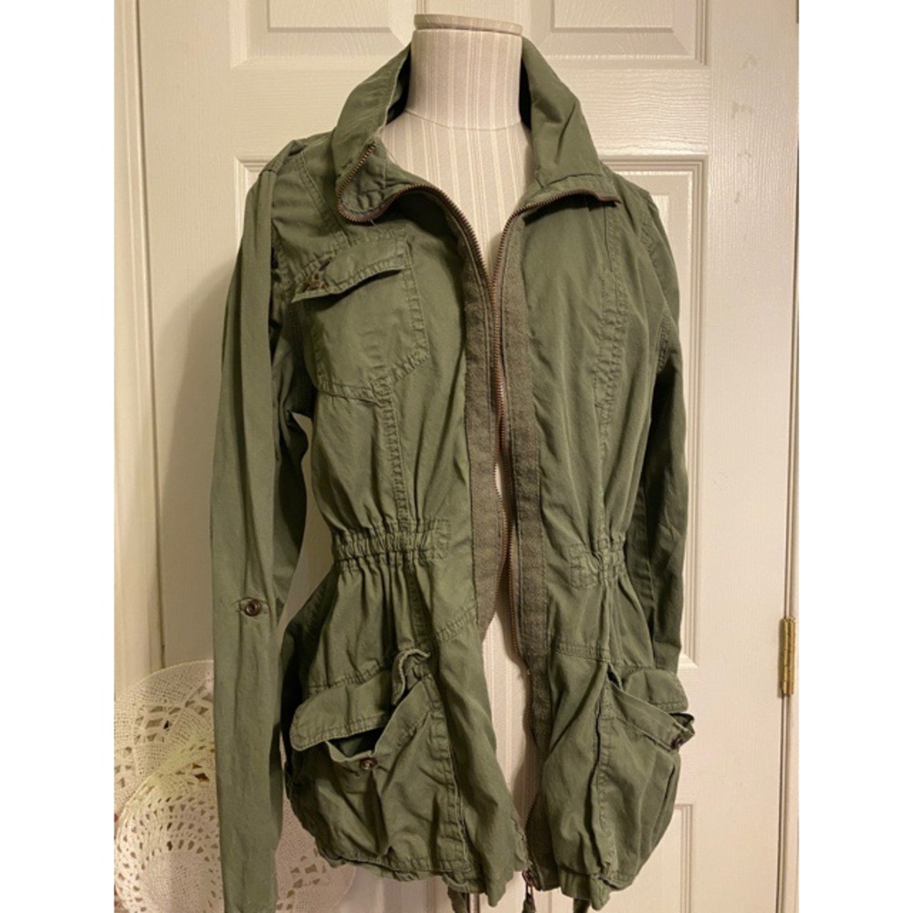 Olive green cargo fitted jacket